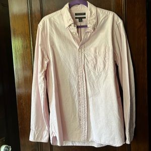 Banana Republic long sleeve button up. Untucked Standard Fit, Medium.